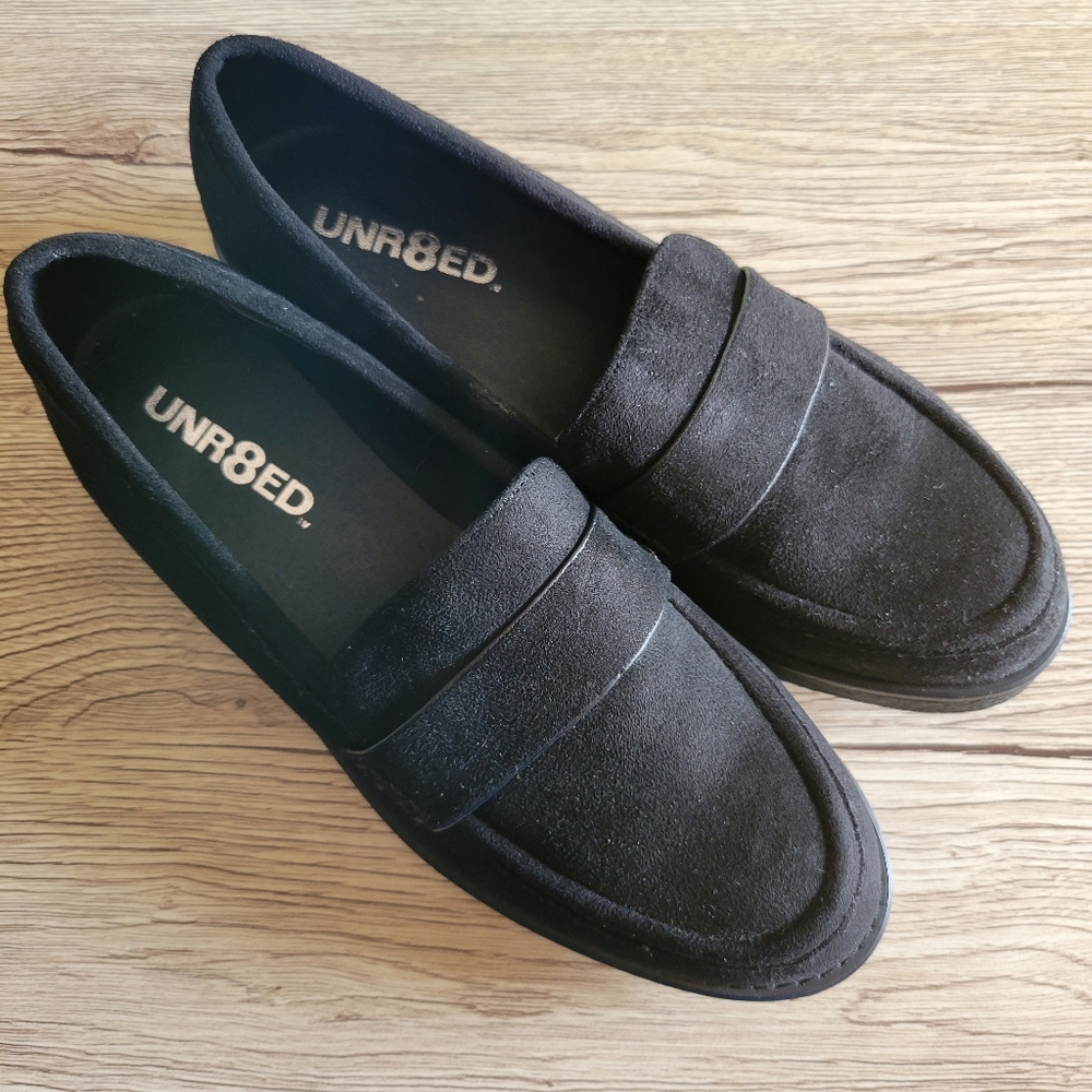 Unr8ed Pippa faux suede platform loaders size 7½